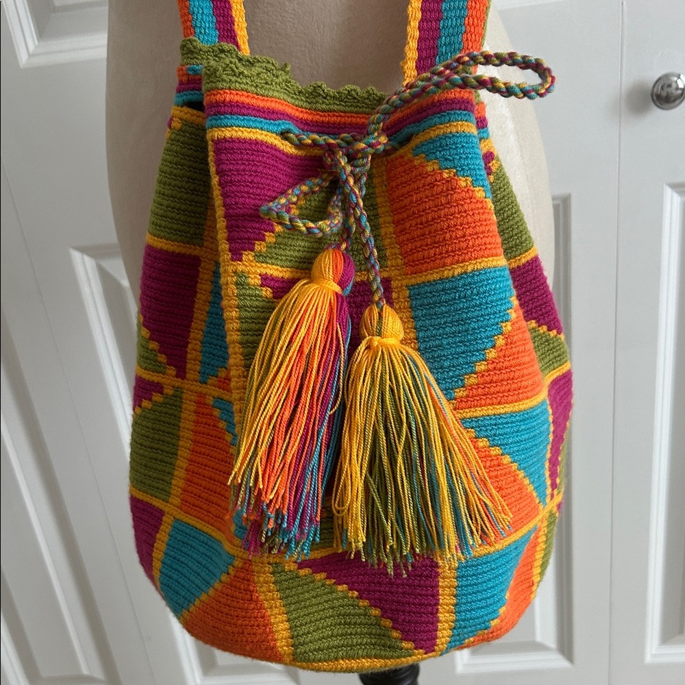 Bohemian Wayuu tribe handmade Bucket Shoulder Crossbody Bag. Multicolor - Picture 7 of 7